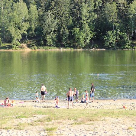 Domki Nad Jeziorem W Karlowicach Karlowice Buitenkant foto